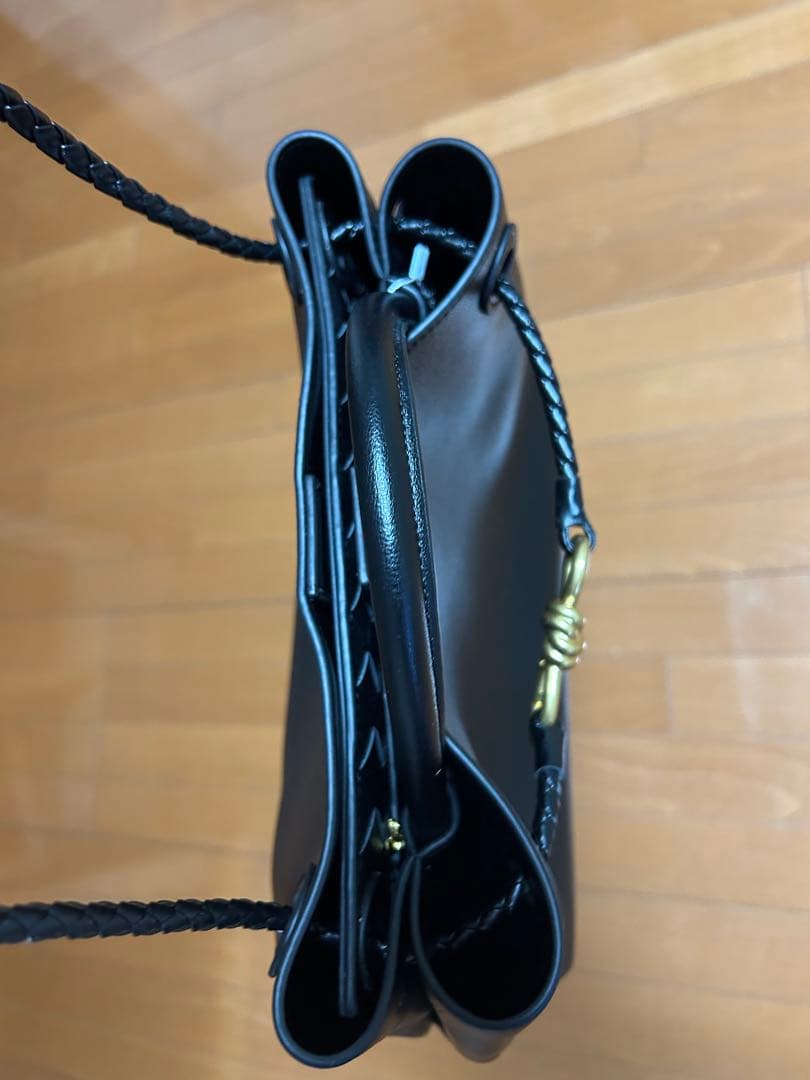 ボッテガヴェネタ　黒　ショルダーバッグ　ノベルティ