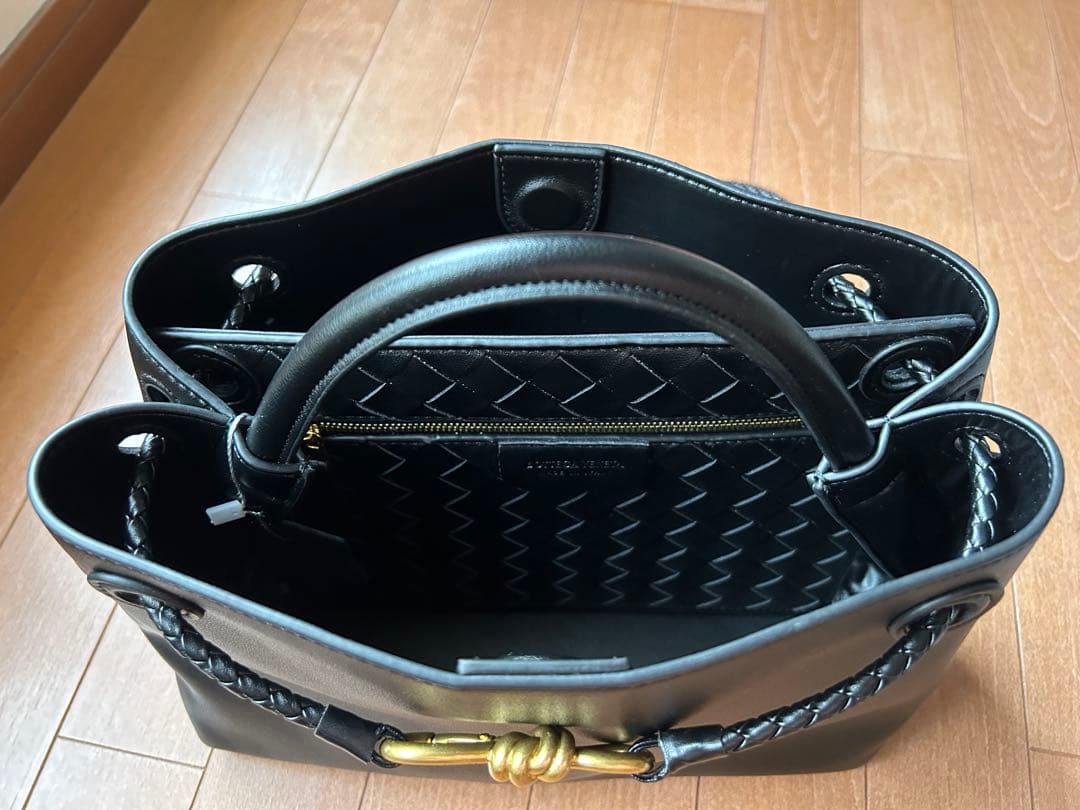 ボッテガヴェネタ　黒　ショルダーバッグ　ノベルティ