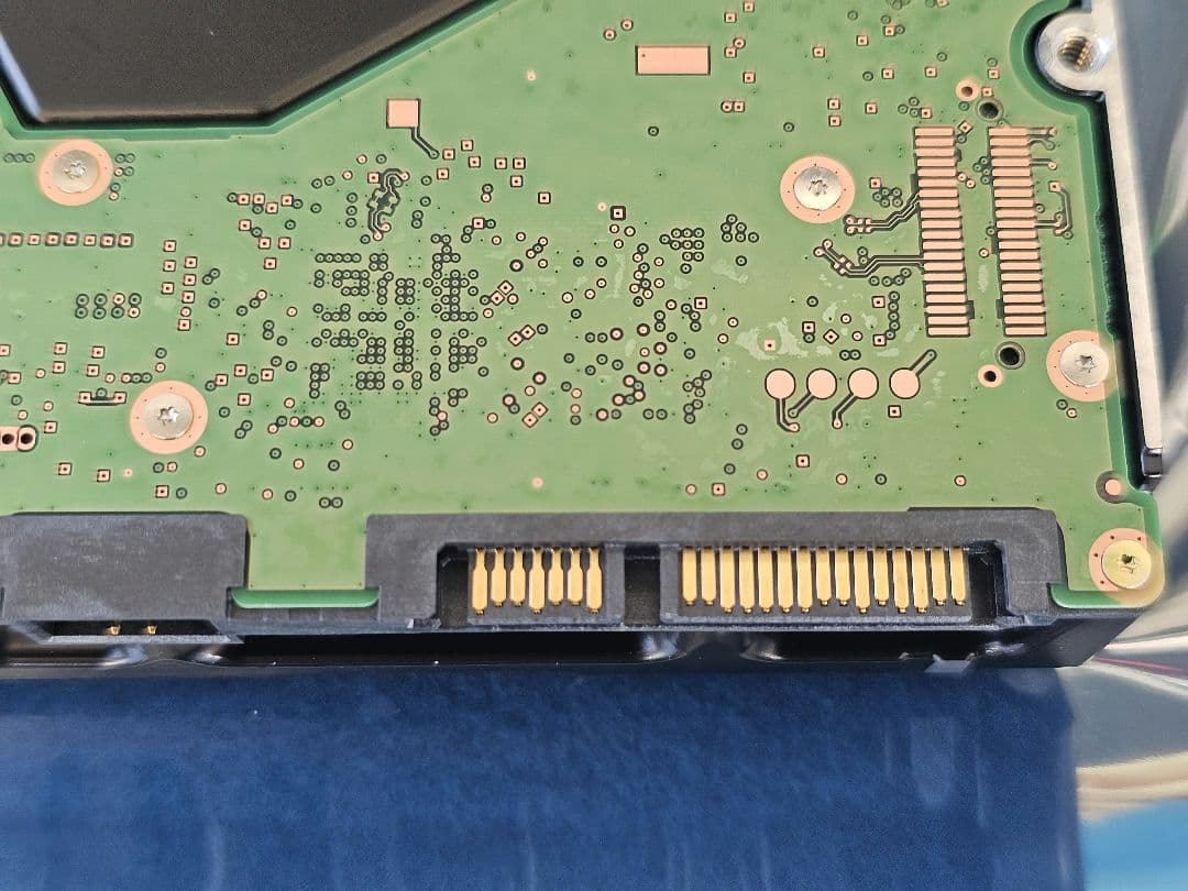 外付けハードディスク・ドライブ WD Gold 20TB HDD WD202KRYZ