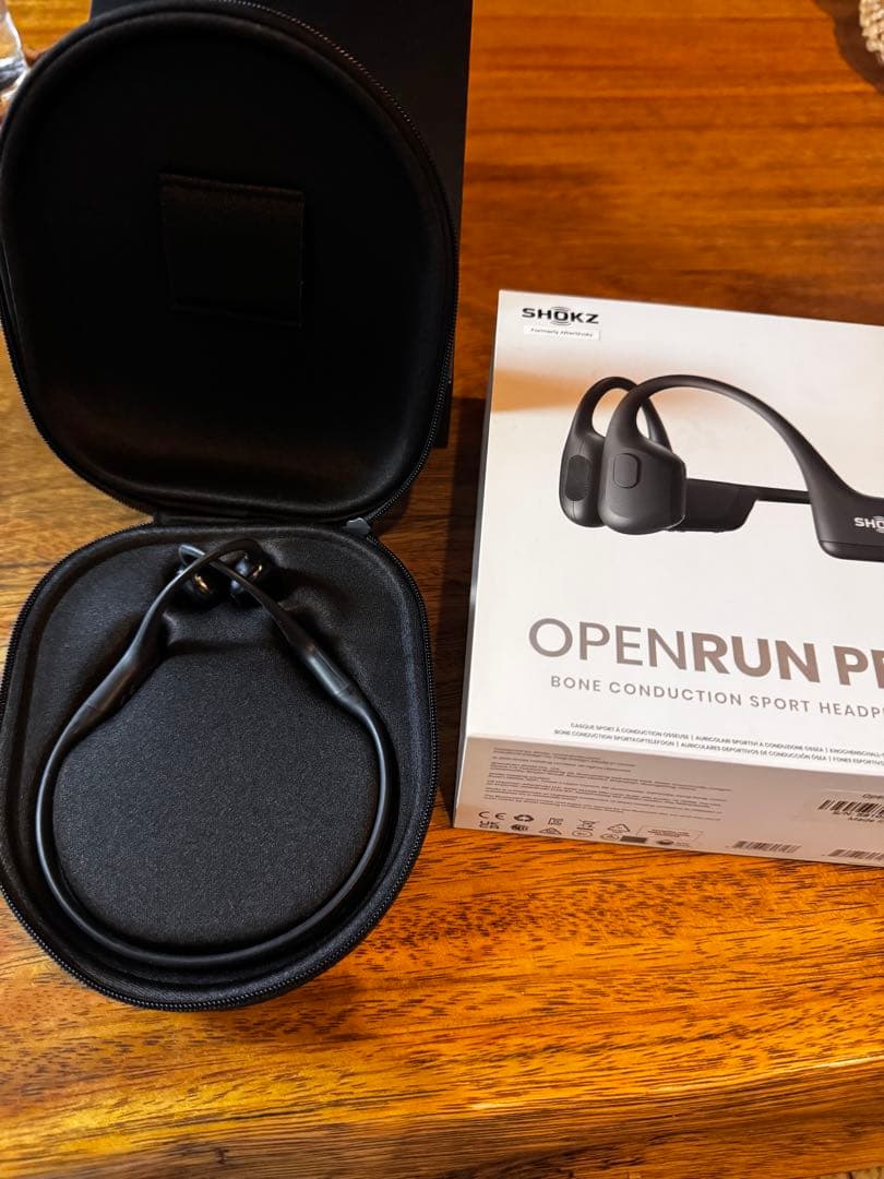 SHOKZ OPENRUN PRO 骨伝導ヘッドフォン