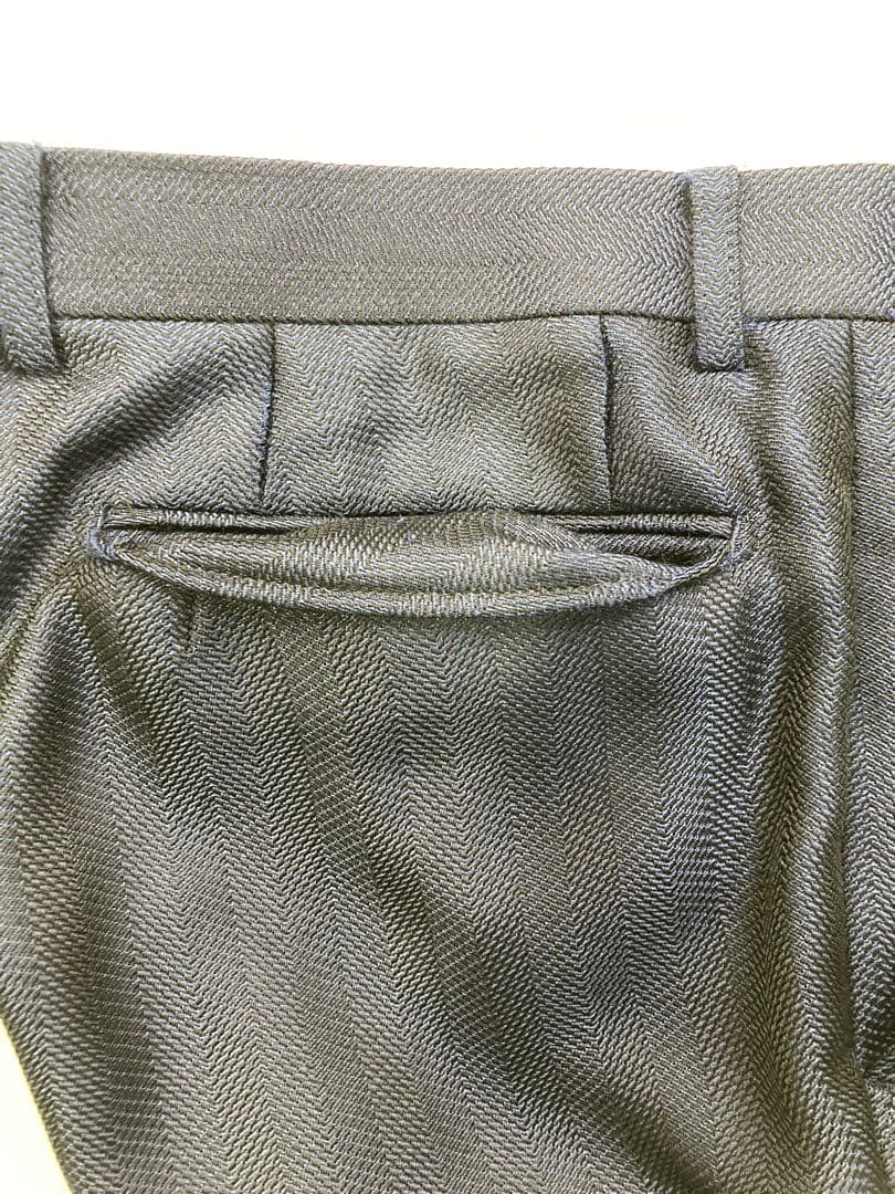 ガルニエ　ネイビースリーピーススーツ