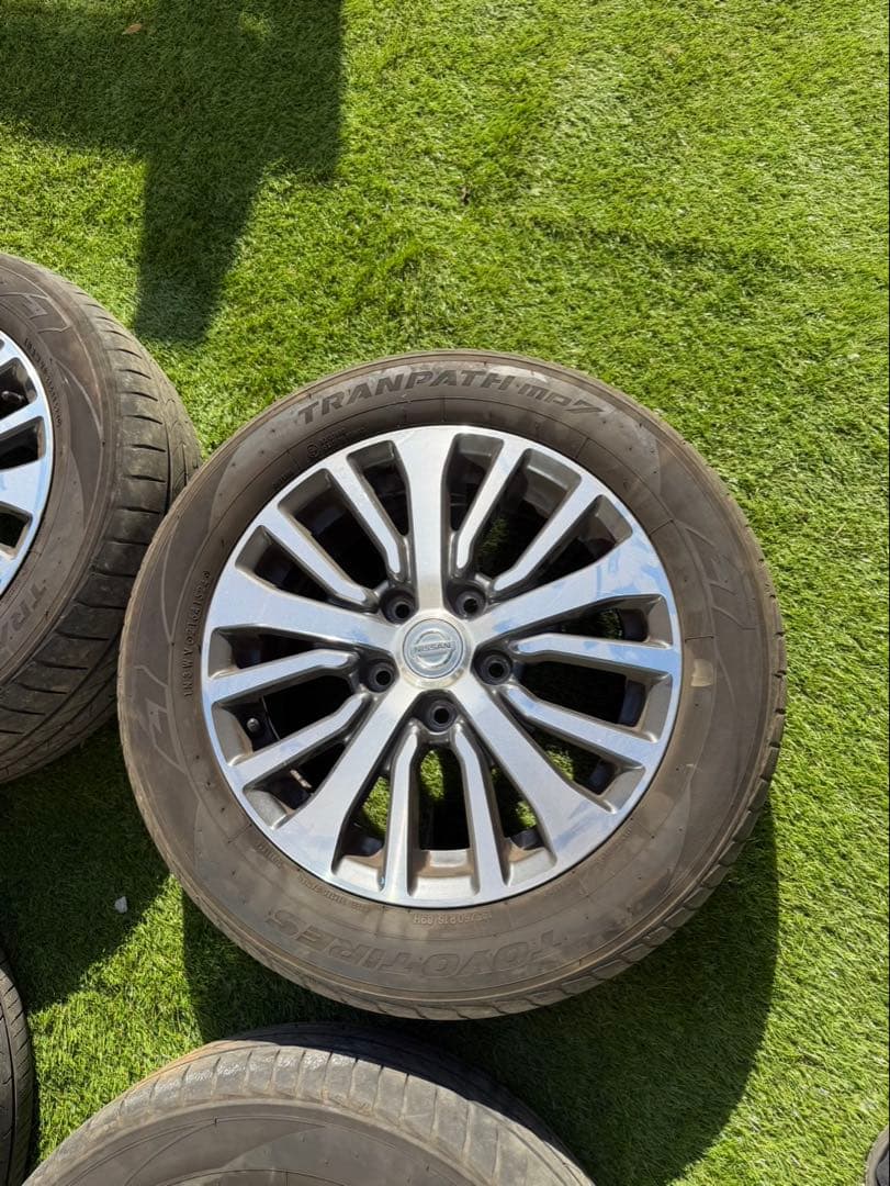 k*p様 セレナC26後期純正ホイール