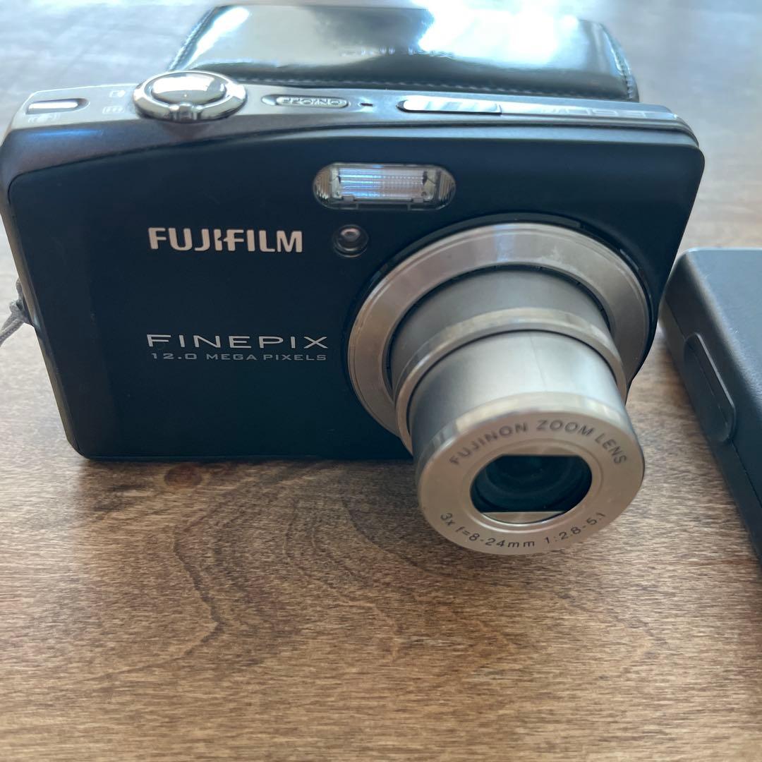 動作品　FUJIFILM FinePix F60fd デジタルカメラ　ブラック