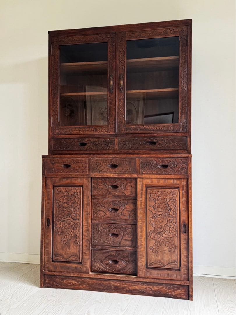 Icchodo 軽井沢彫 桜 彫刻 時代 カップボード （下の戸棚のみ）