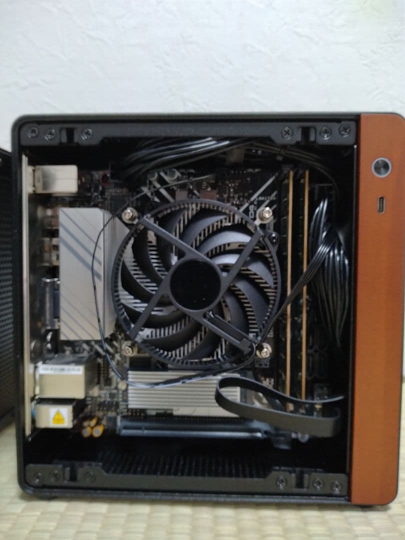 自作コンパクトデスクトップPC