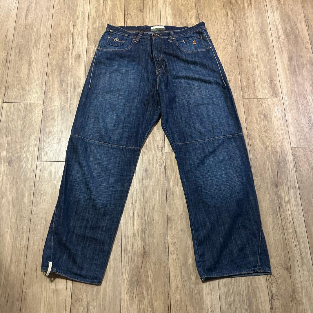 メルオジ ROCA WEAR