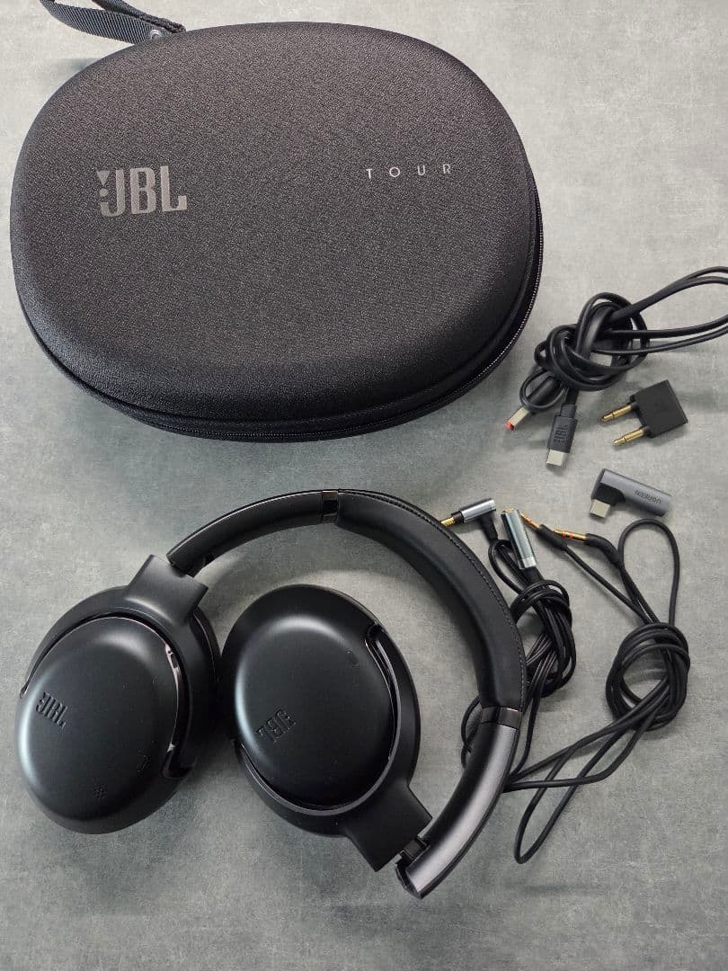 【美品】JBL TOUR ONE M2