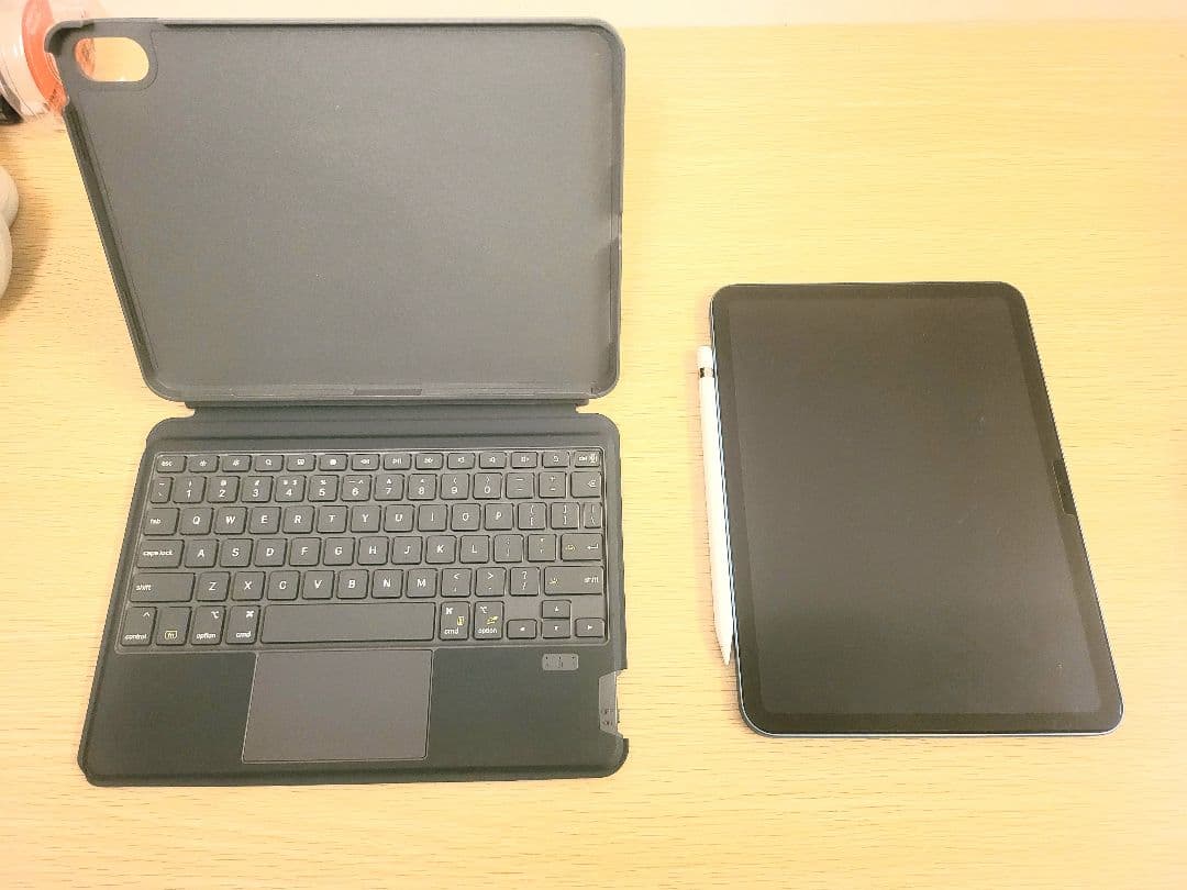 【美品】ipad11thA16(キーボードケース、フィルム、アップルペン　付)