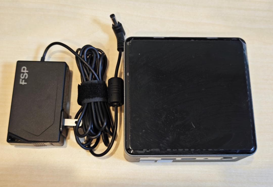 NUC7JY ミニPC Celeron4005 Mem4GB eMMC32GB