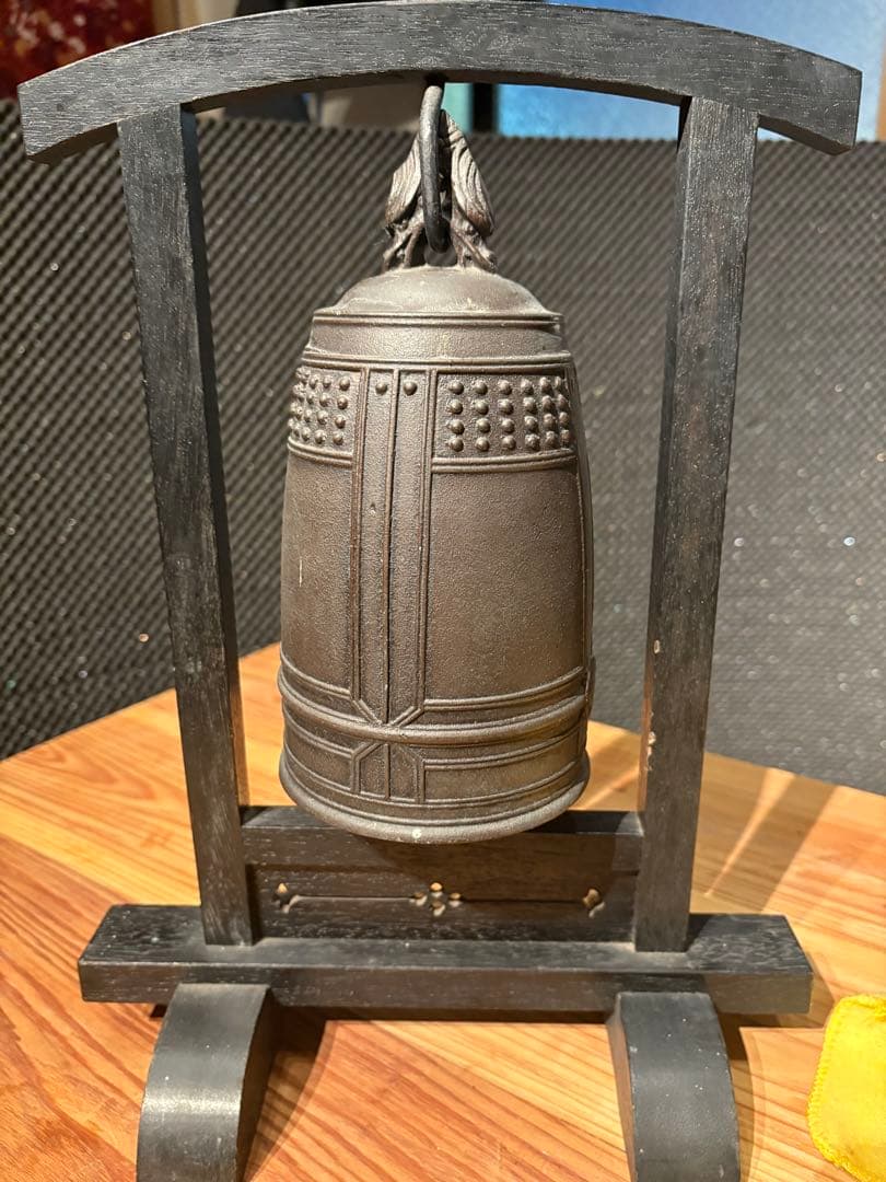 鋳鉄製 半鐘写し 置き撞鐘（木製鐘架・撞木付）