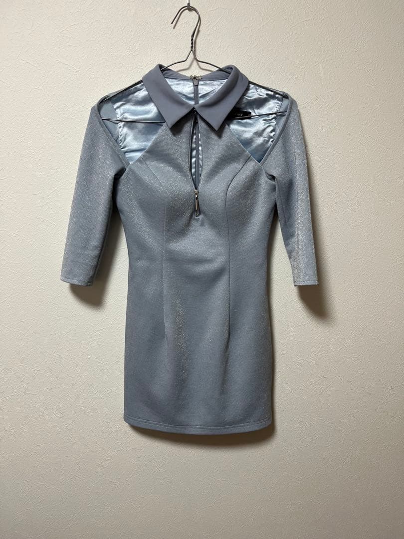 ROBE de FLEURS 襟デザインオフショルバストジップミニキャバドレス