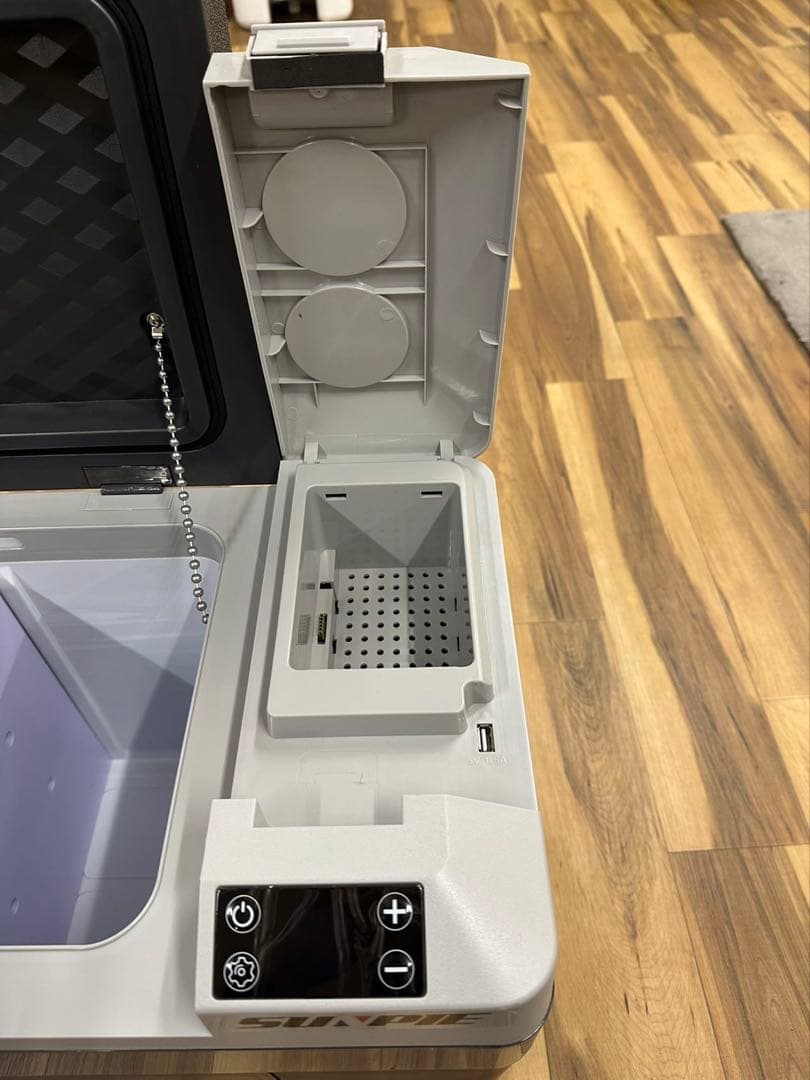 r243 車載冷蔵庫 車載用冷蔵30L -22℃〜10℃ 12V/24V車に対応