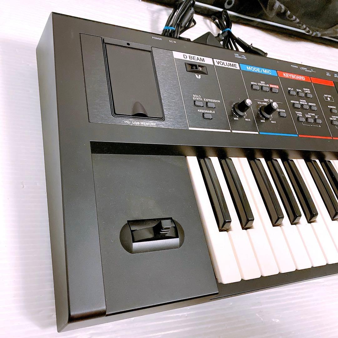 Roland JUNO-Di シンセサイザー ソフトケース付属　②