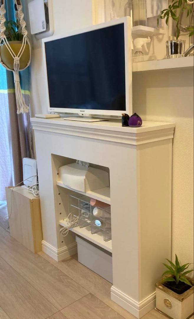 2023年製　AQUOS 24V 液晶テレビ 2T-C24DE-W