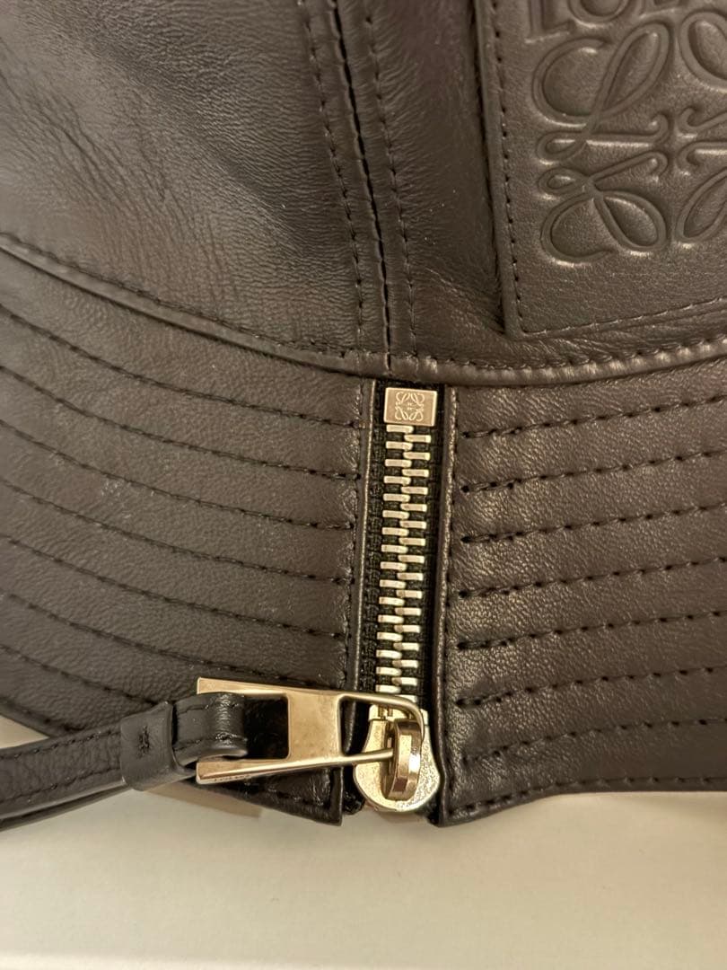 た*く様 LOEWE レザー バケットハット