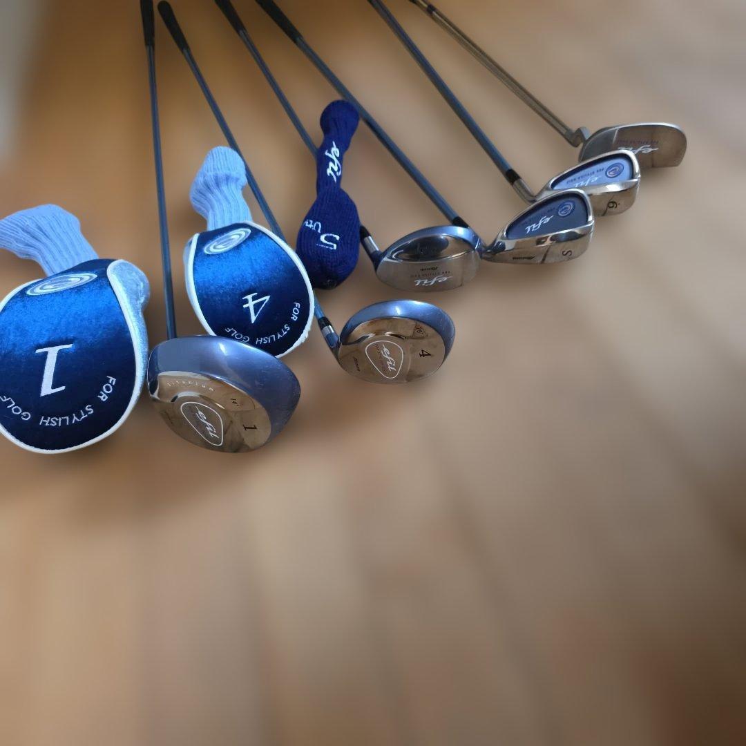 レディース ゴルフクラブセット 青色ヘッドカバー付き