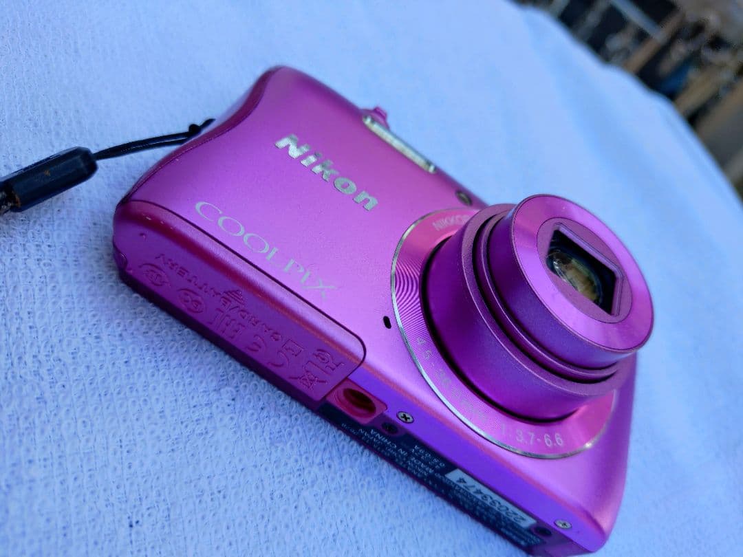 状態の良いNikon COOLPIX S3700 ピンク ニコン