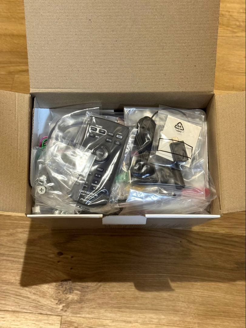 Pioneer DMH-SZ700 カーオーディオ 新品未使用