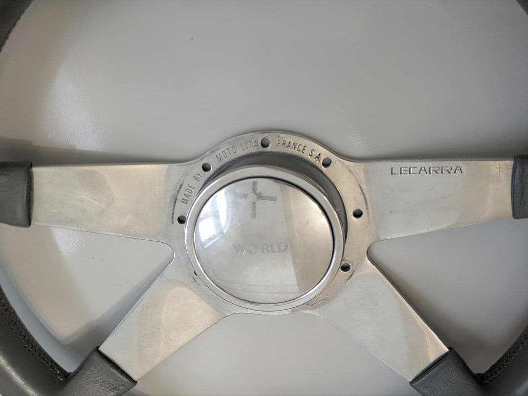 レカラステアリング