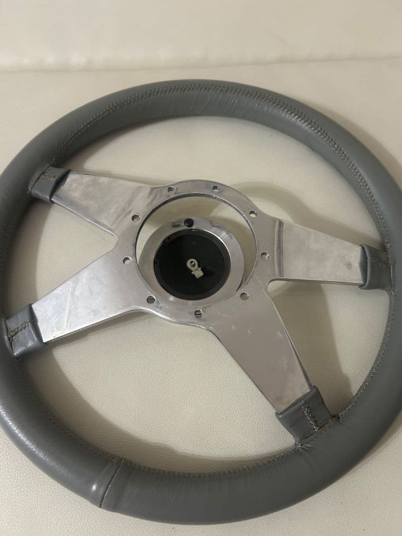 レカラステアリング