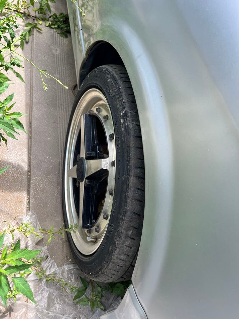 katsuELエクイップ01 15 5.0Jオフセット＋42 PCD100