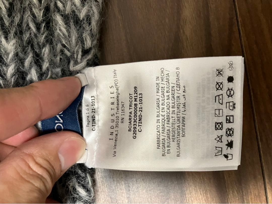 モンクレー　マフラー