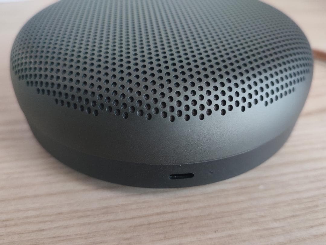 B&O スピーカー Beosound A1 2nd Gen ブラック