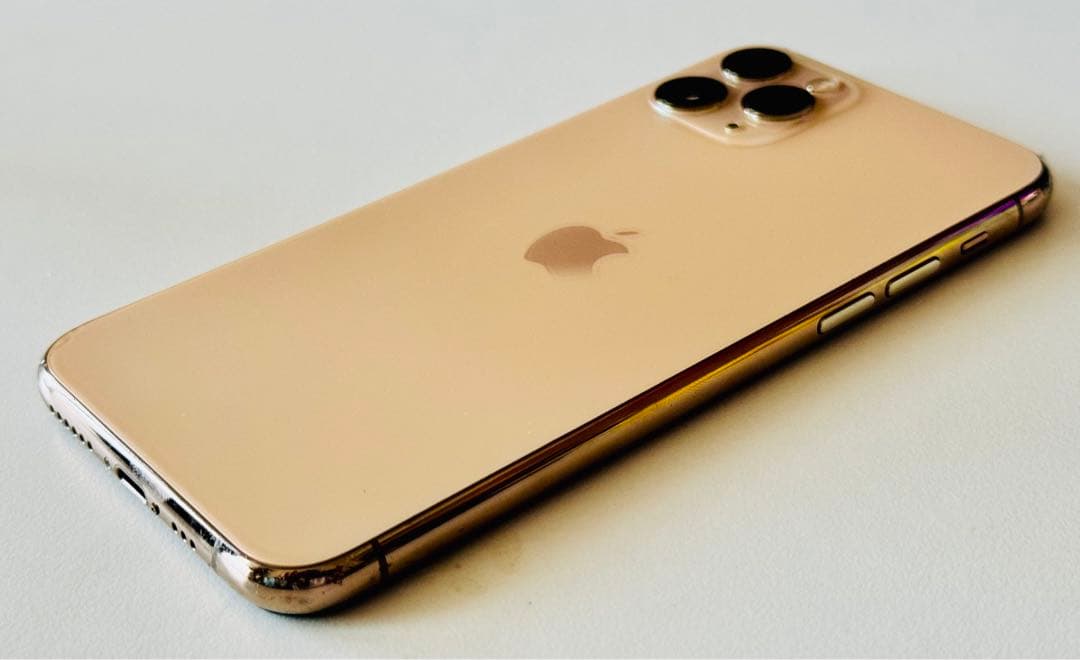iPhone 11 Pro 256GB バッテリー新品 ゴールド Simフリー