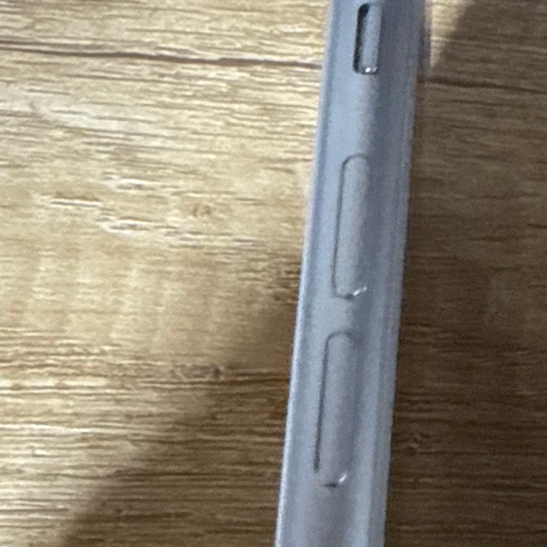 Apple iPhone8シルバー