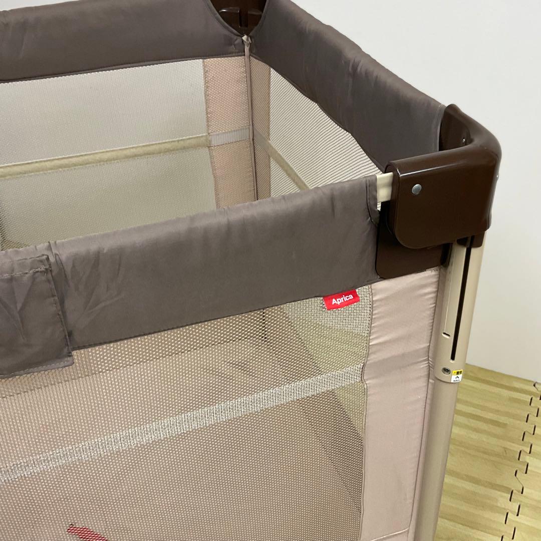 アップリカ ベビーベッド ココネル エアー