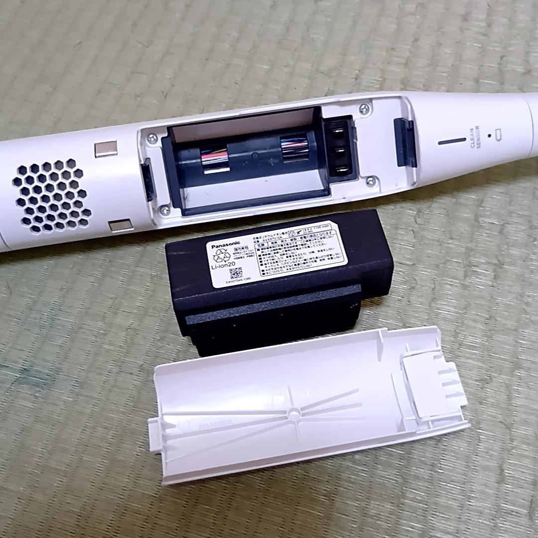 Panasonic コードレス 掃除機 MC-NS100K 23年製