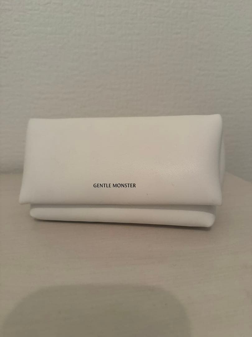 GENTLE MONSTER グレー サングラス