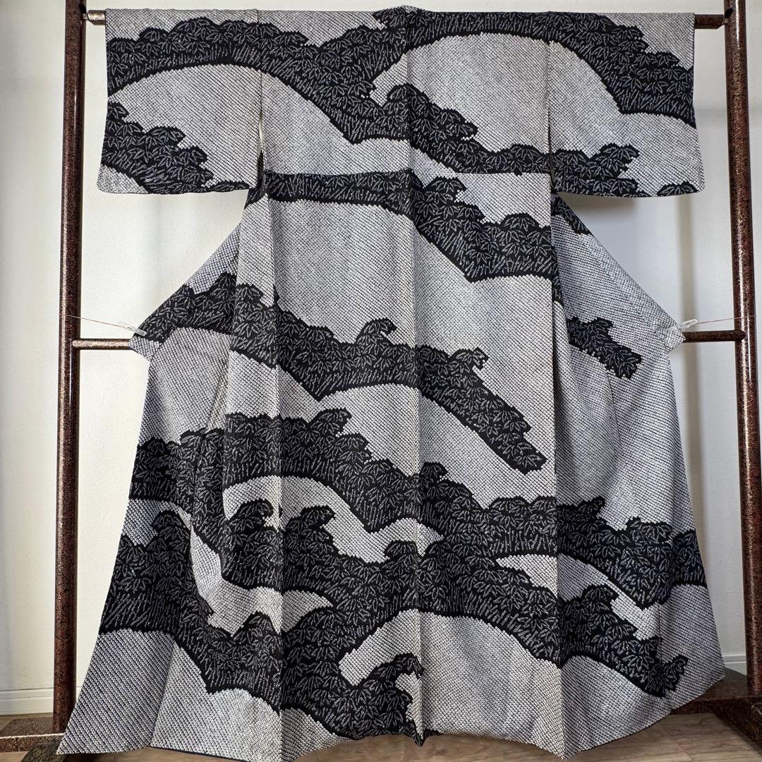 超美品　正絹　袷　現代　広襟　訪問着　着物　 黒　総絞り　絞り　162裄67