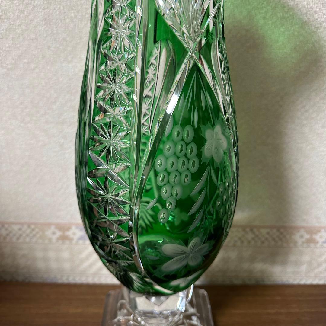 POLONIA ポロニア 緑色 クリスタルガラス フラワーベース 花瓶