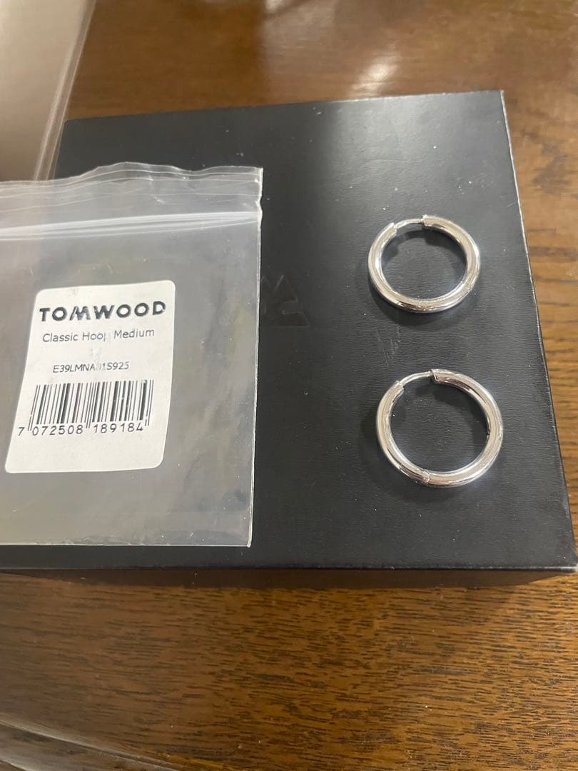 トムウッド Classic Hoop Medium シルバーフープピアス メンズ