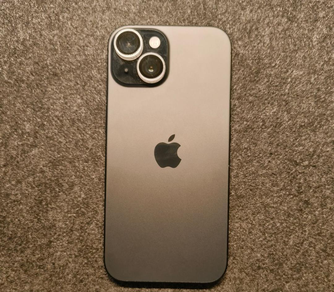 【美品】iPhone15 128gb SIMフリー