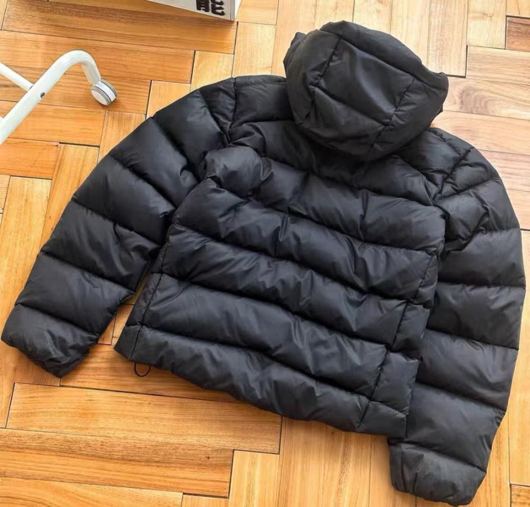 ダウンジャケット フード付き