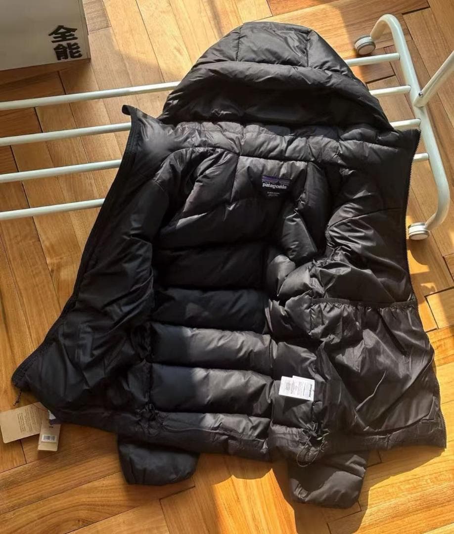 ダウンジャケット フード付き