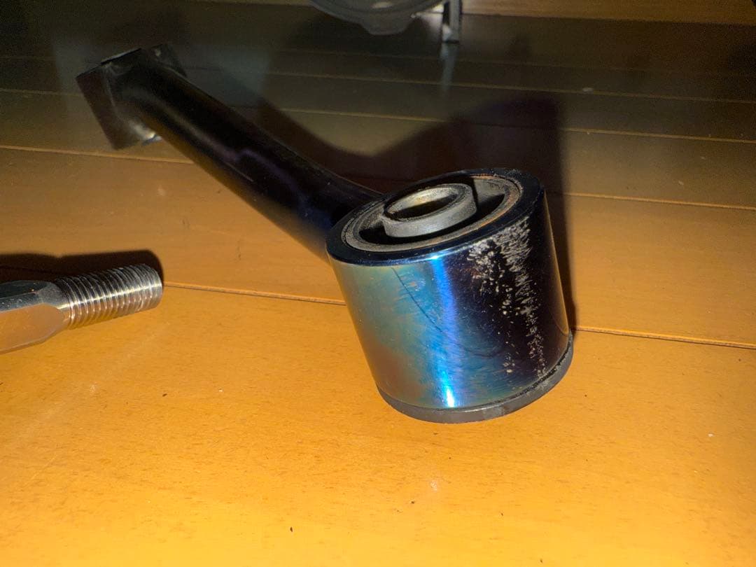 シグナスエンジンハンガー　レオパード　PK7チタン製エンジンハンガーボルト