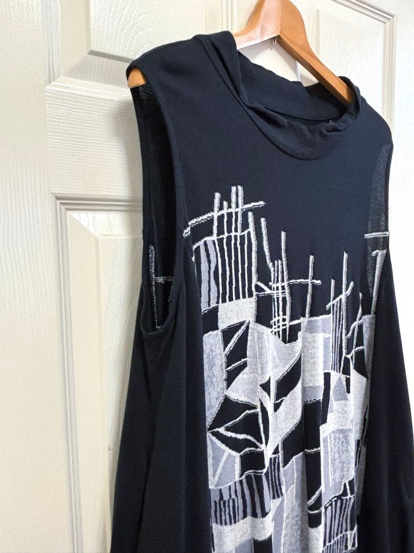 美品 慈雨 ジウ jiu チュニックベスト　ブラック