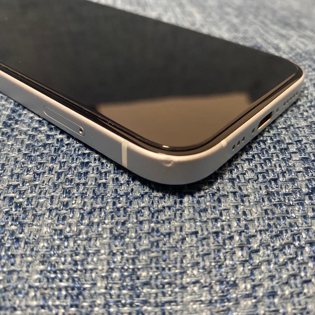 iPhone15 256 / ホワイト/ インカメ不良　Face ID使えます