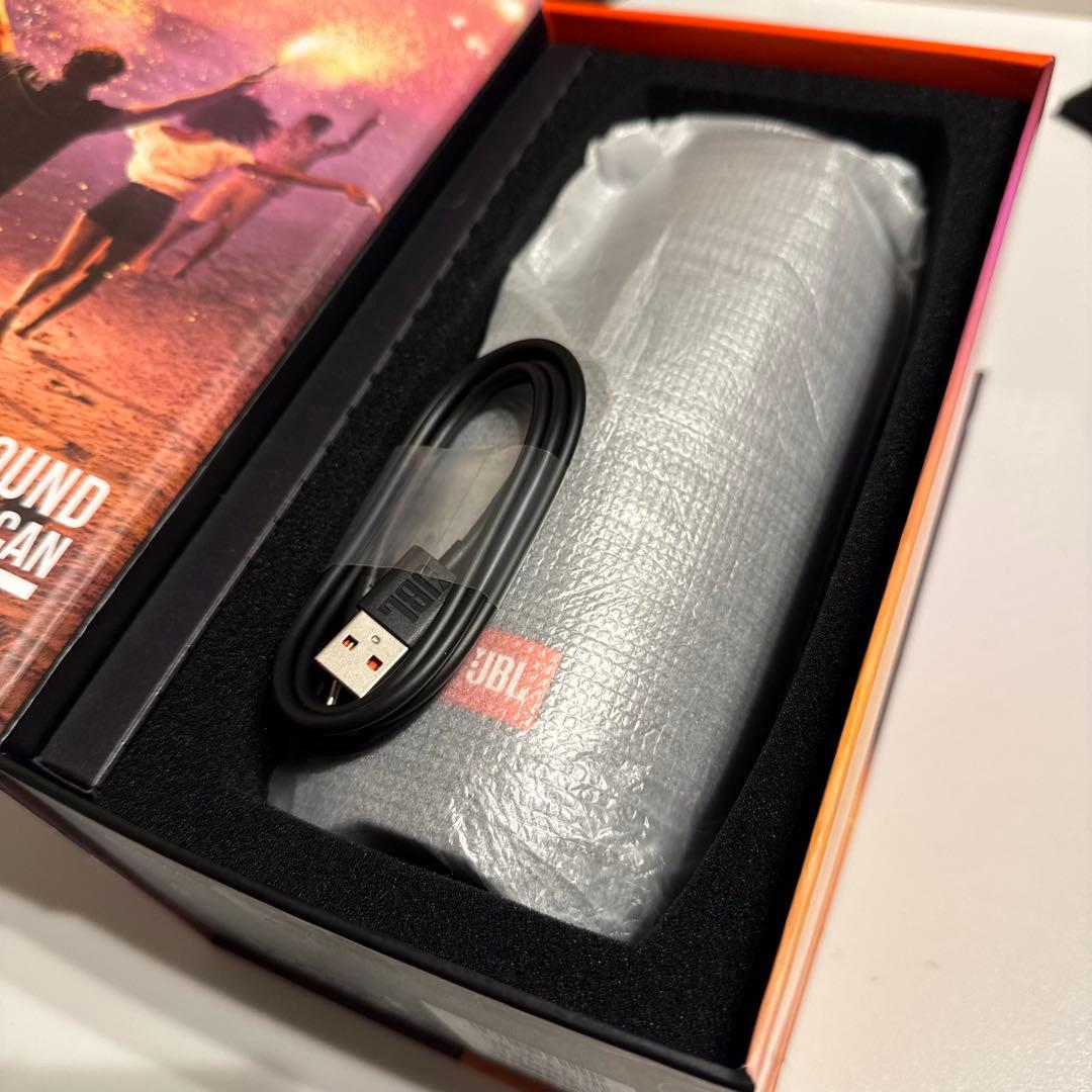 JBL PULSE 4 ワイヤレススピーカー