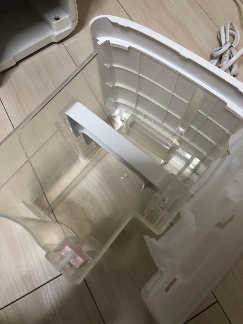 SHARP シャープ 2024年製 衣類乾燥除湿機 CV-RH140-W