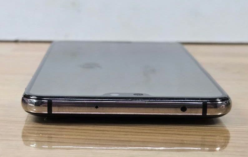美品　HUAWEI P20pro docomo HW-01K（スマホケース付き）