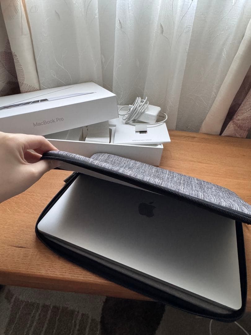 スマホ・タブレット・パソコン khuya thuc