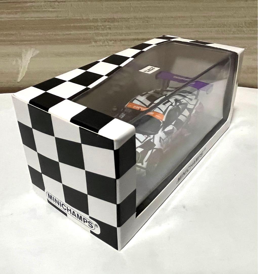 PMA 1/43 ポルシェ911 991-2 GT3-R IRON FORCE