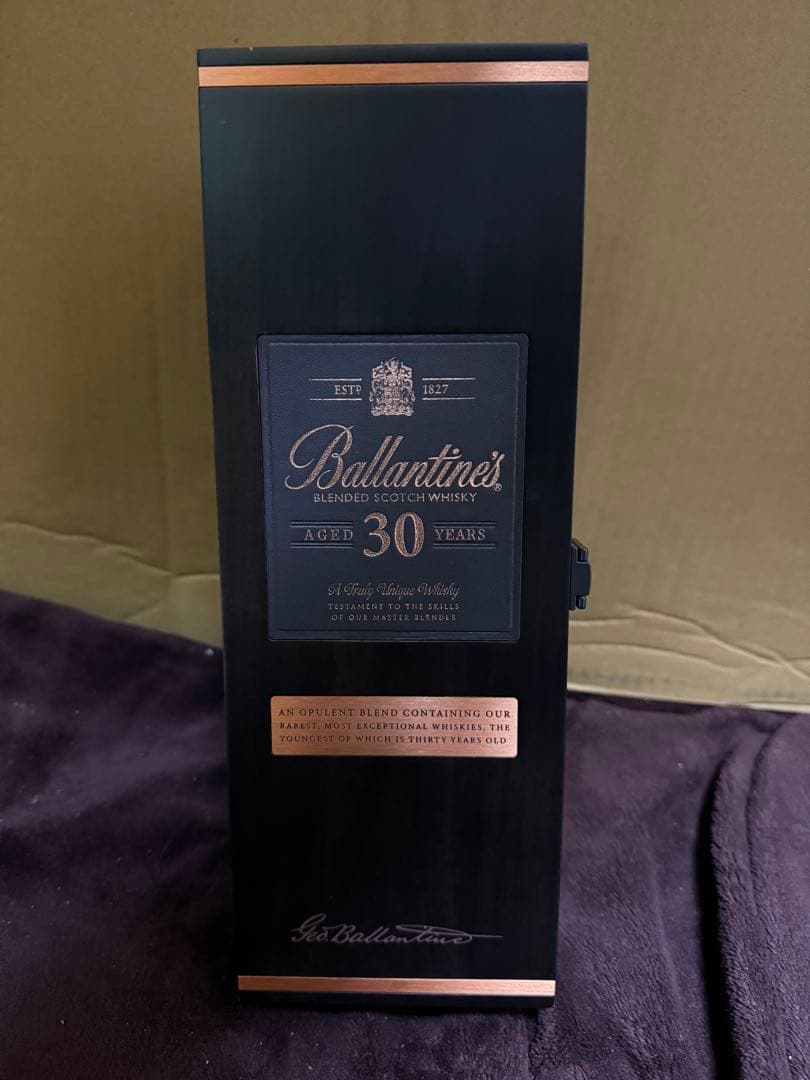 Ballantine's バランタイン　30年 ブレンデッドスコッチウイスキー