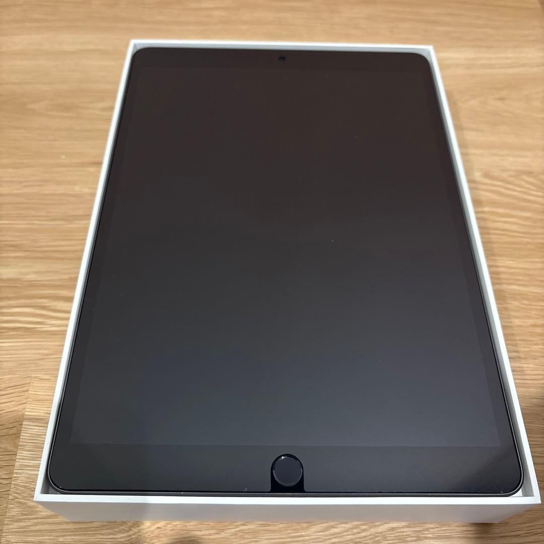 iPad Air 第3世代 Wi-Fiモデル　64G スペースグレイ