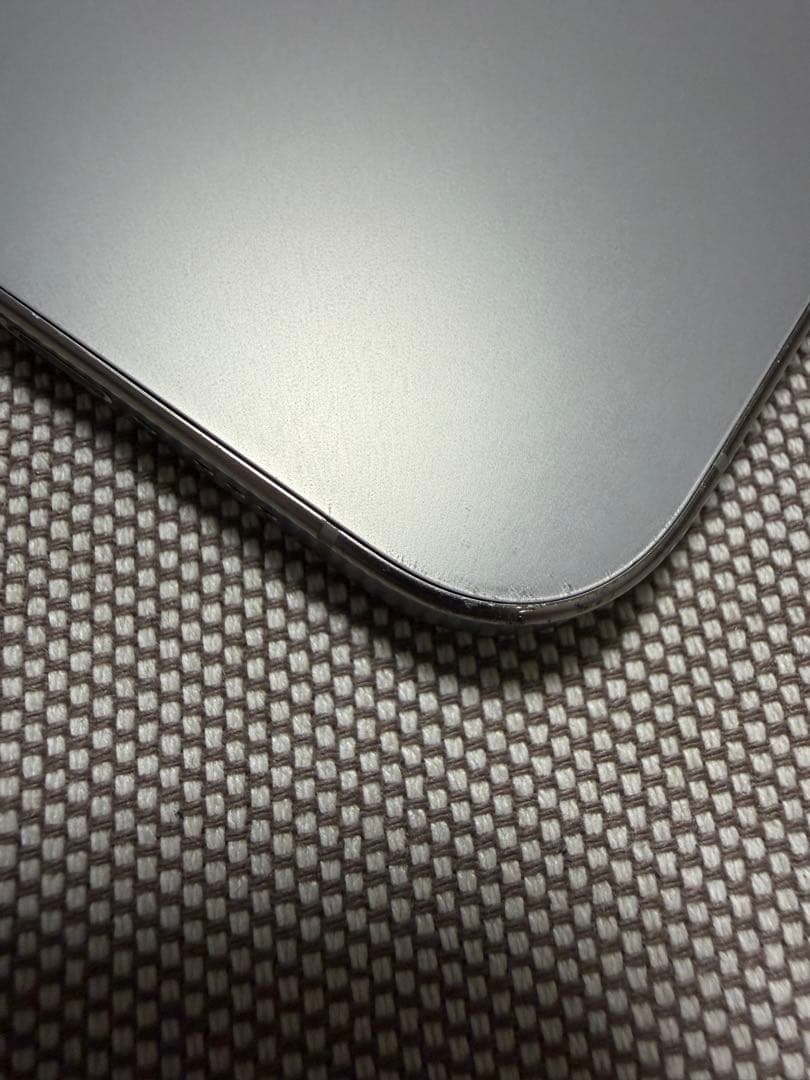 ゆ*う様 Apple iPhone 15Pro ナチュラルチタニウム256 si