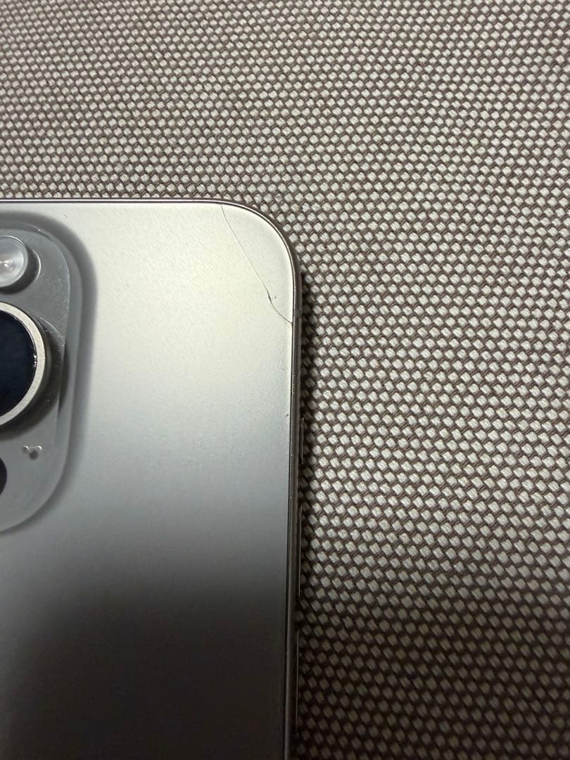 ゆ*う様 Apple iPhone 15Pro ナチュラルチタニウム256 si